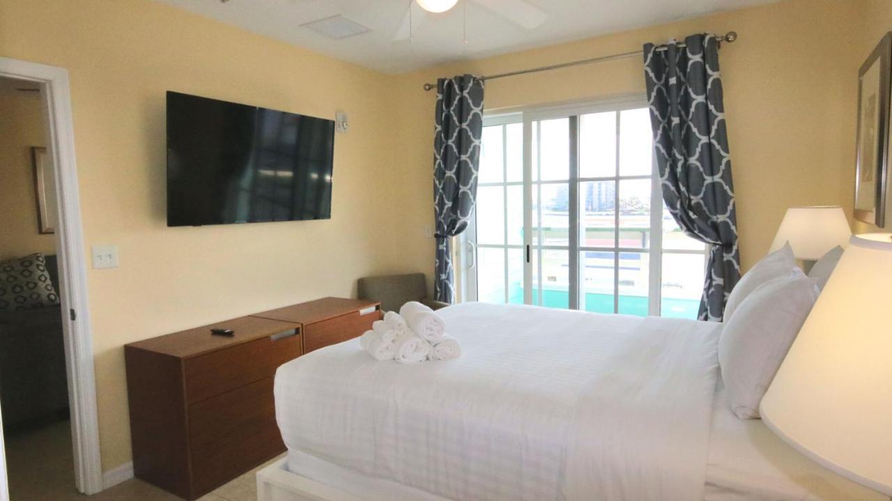 Johns Pass Condo'S- Fully Remote St. Pete Beach Exterior photo